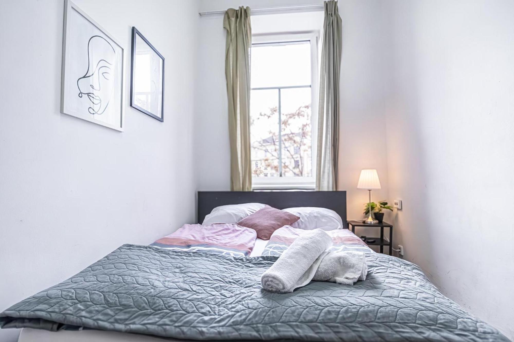 Massive 6br Shared At Millenium For Big Groups Apartment *