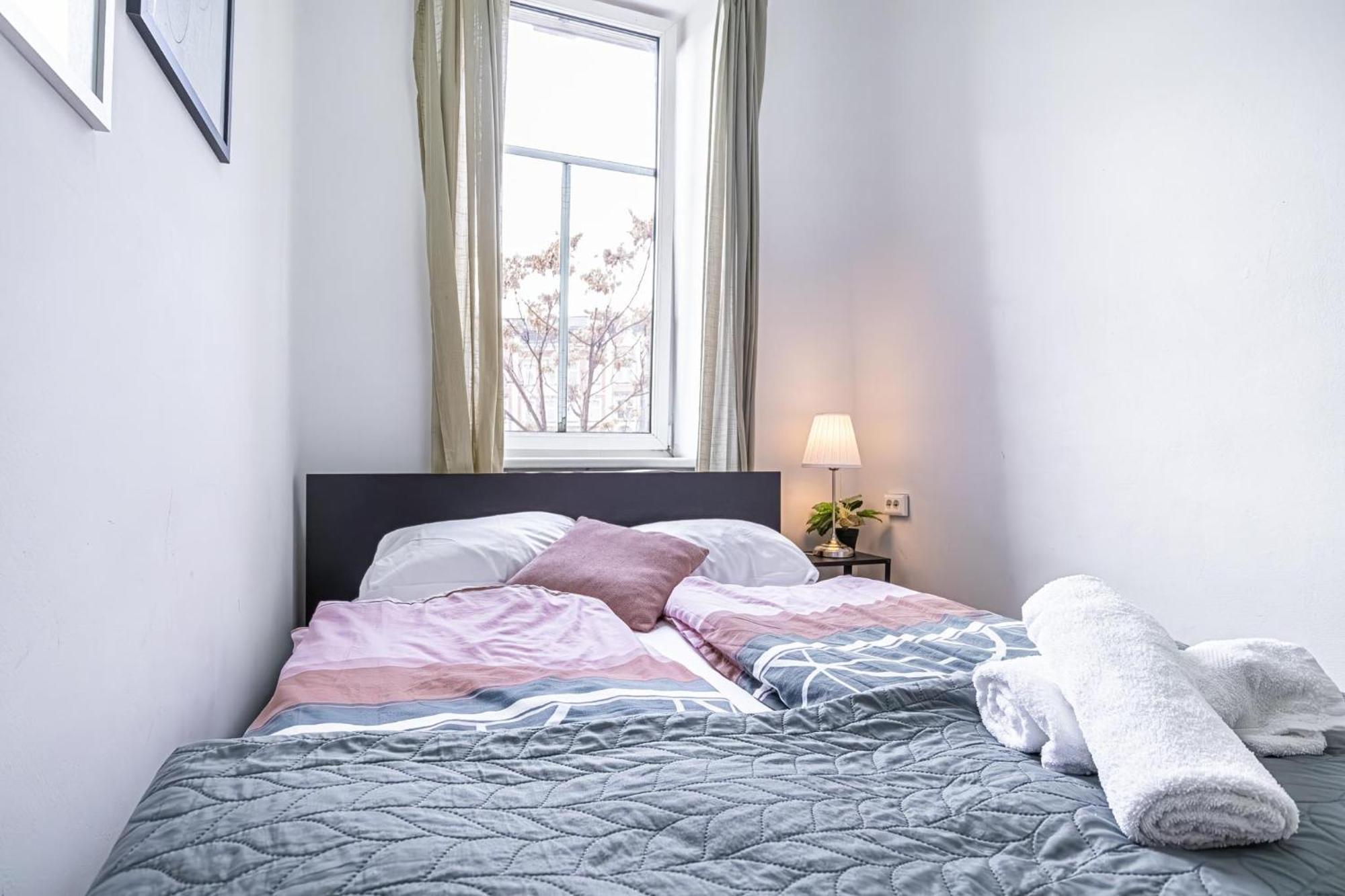 Massive 6br Shared At Millenium For Big Groups * Wien